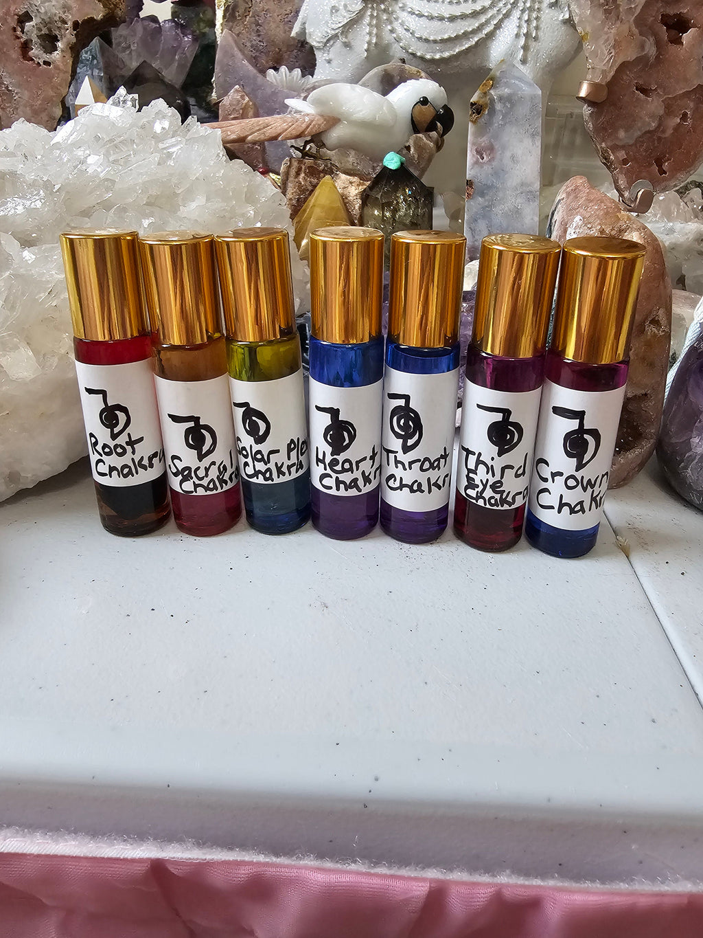 Divine Crystal Chakra Oil with Crystal Healing Crystals, Angel Oils, Crystal Oils, Crystals, Crystal Healing, Chakra L