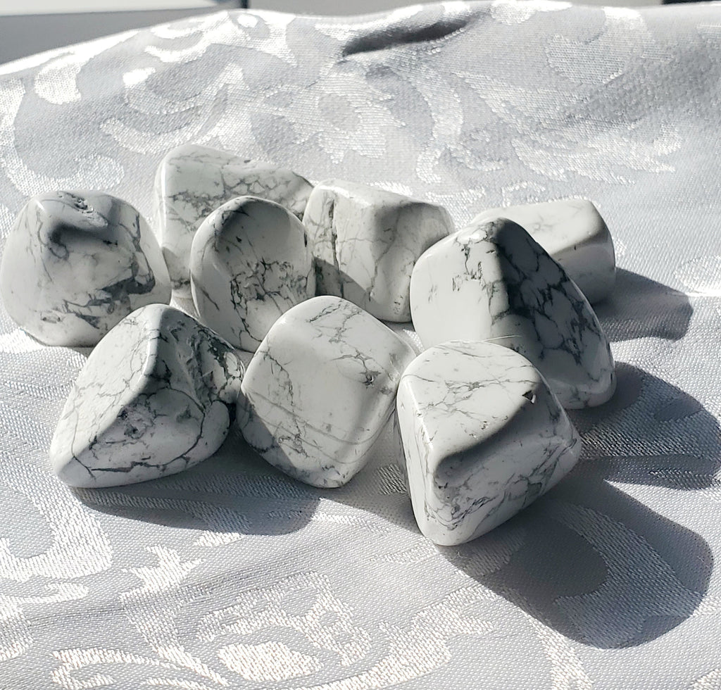 5 Howlite Tumble Stones- 130gms Howlite Tumble Stones,White Howlite, Chakra Stone, Howlite Crystal,Healing Stones,Tumble Stones